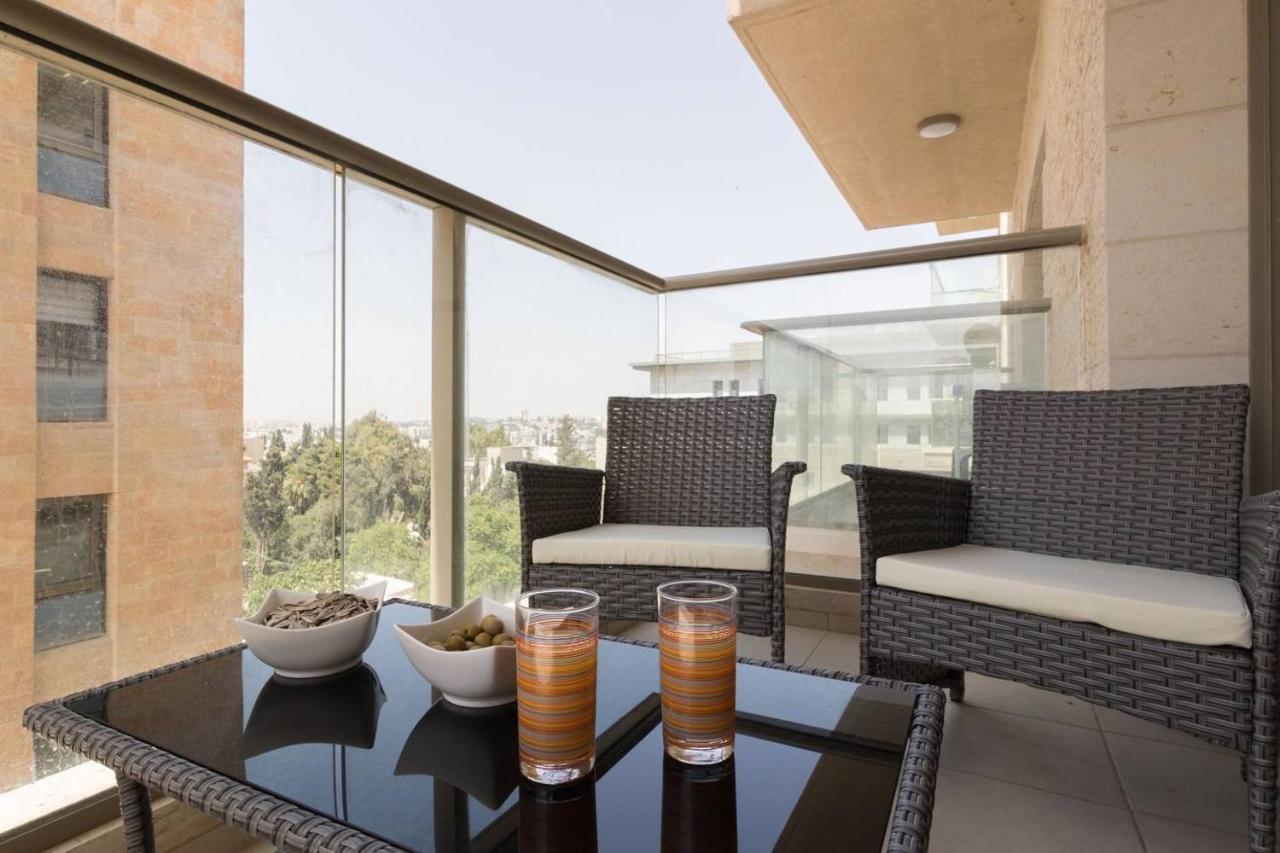 Stylish 2Br/Parking, View Over The Temple Mount エルサレム エクステリア 写真