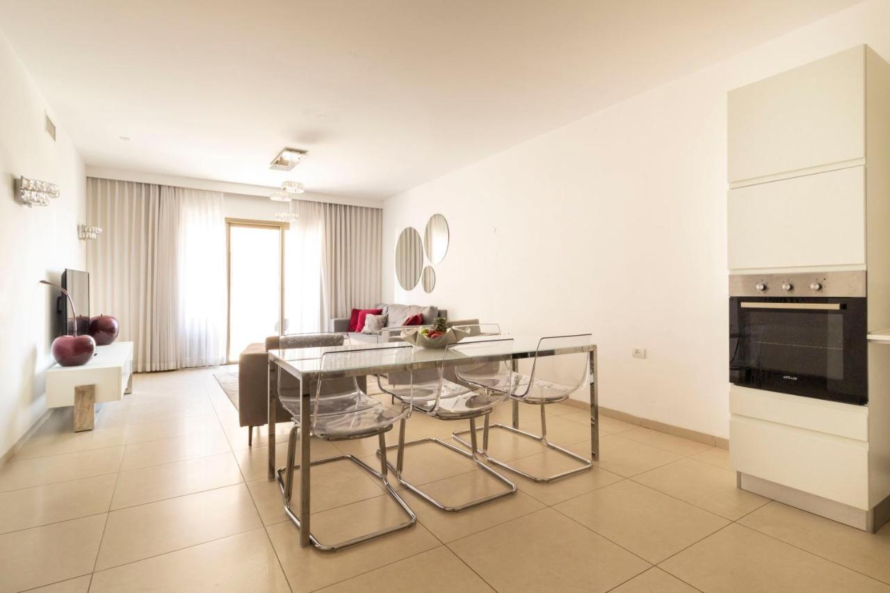 Stylish 2Br/Parking, View Over The Temple Mount エルサレム エクステリア 写真